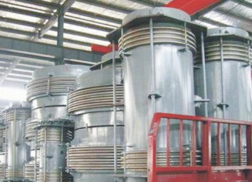 波紋管、伸縮接頭